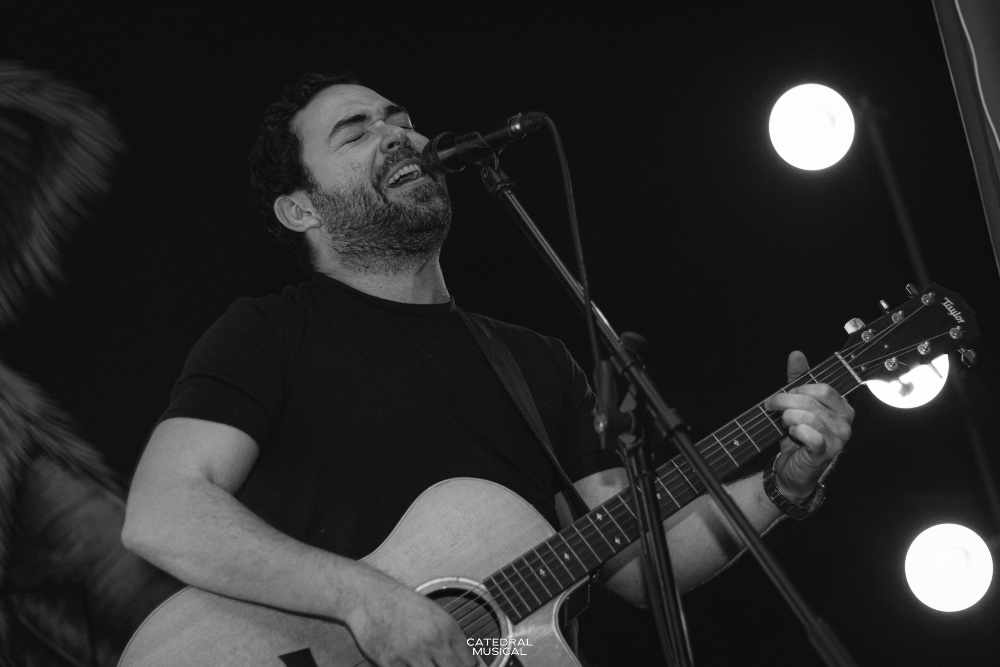 Sesión Acústica Noél Portocarero