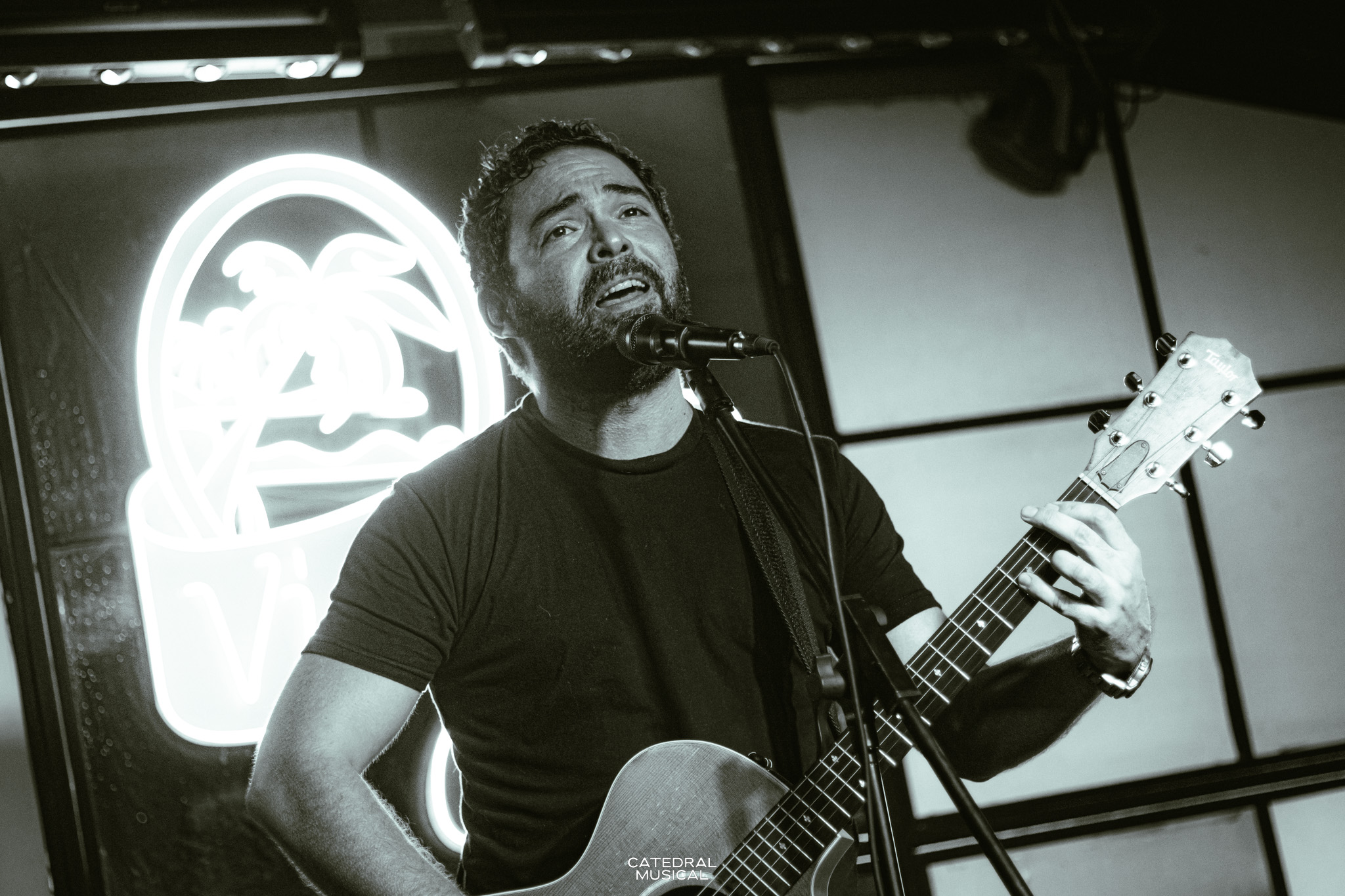 Sesión Acústica Noél Portocarrero