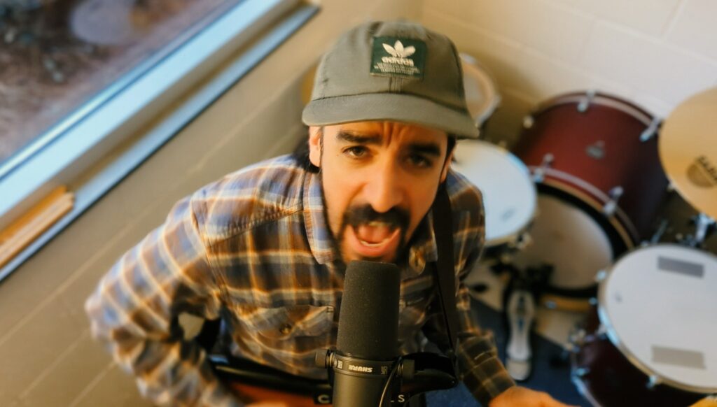 Andrés González de Gol Olímpico colabora con el nuevo sencillo de Jardín Animal "A.M.P.M"